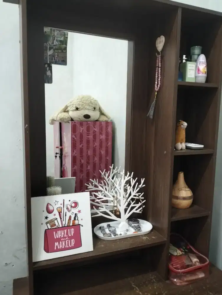 Dijual Meja Rias