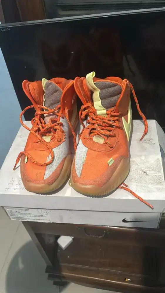 Dijual Sepatu Basket Nike Air Deldon