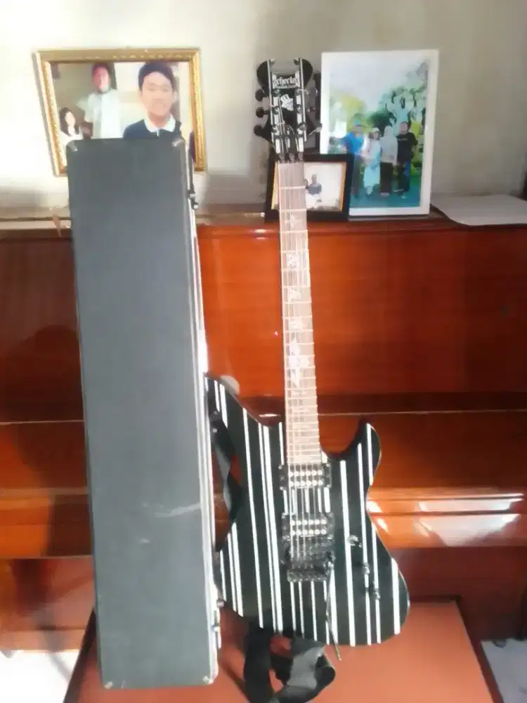 Gitar schecer ori