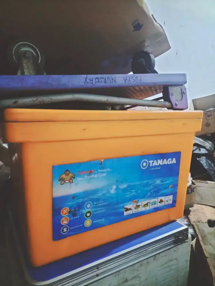 Coolbox Tanaga 75 L Kondisi bekas seperti baru