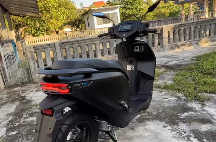 Honda CUV e: Tangan Pertama Mulus, Dokumen Lengkap, Pajak Panjang