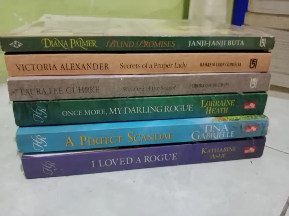 Novel romantis impor