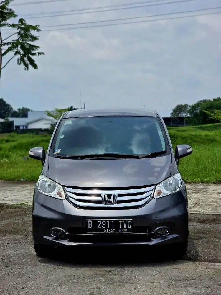 Honda Freed PSD AT. 2015. pjk panjang. Last edition