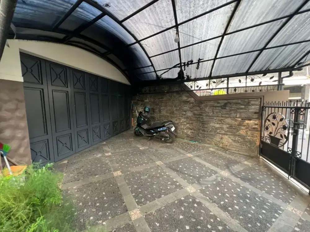 Rumah Strategis Suryalaya Bandung Lingkungan Nyaman