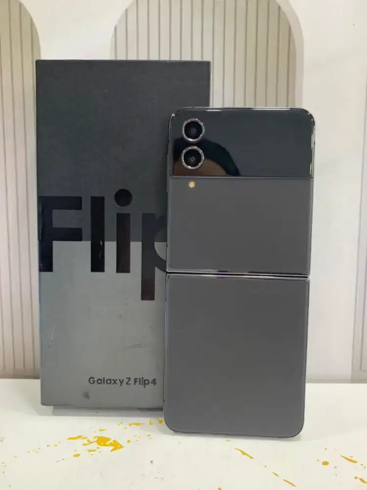Samsung Galaxy Z Flip 4 8/256gb Fullset