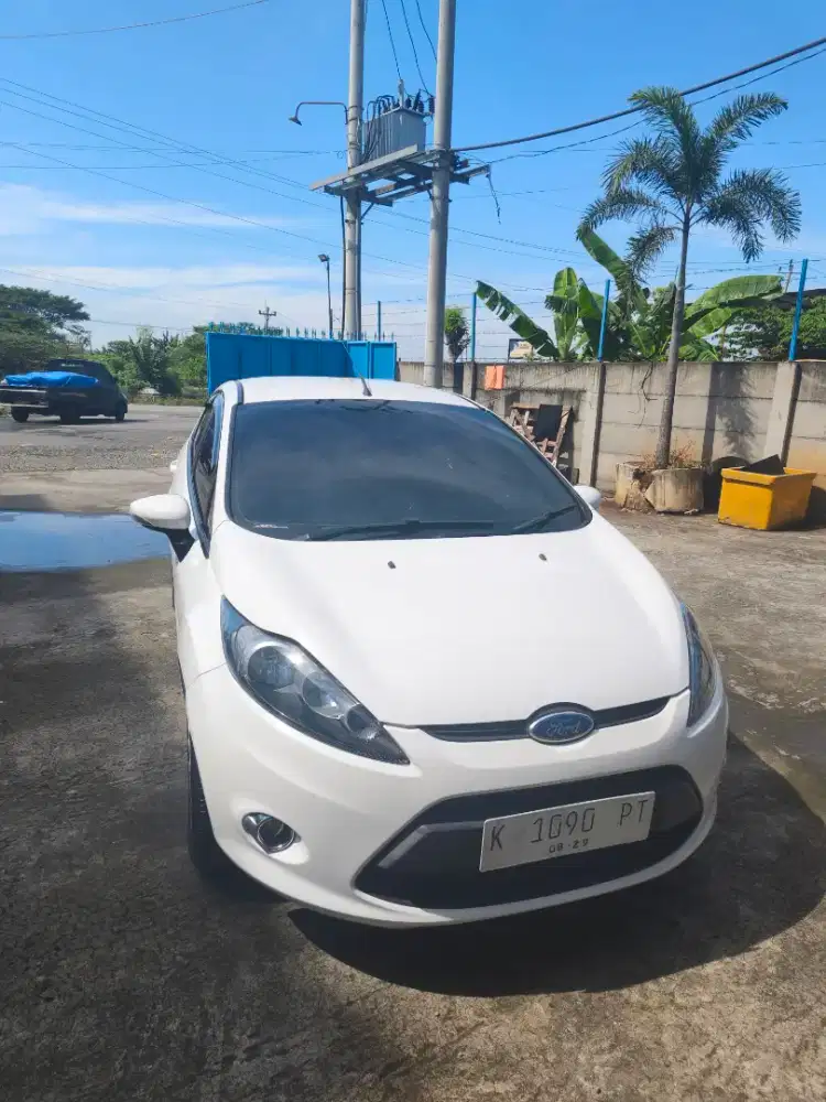 Ford fiesta trend 1.4 matic