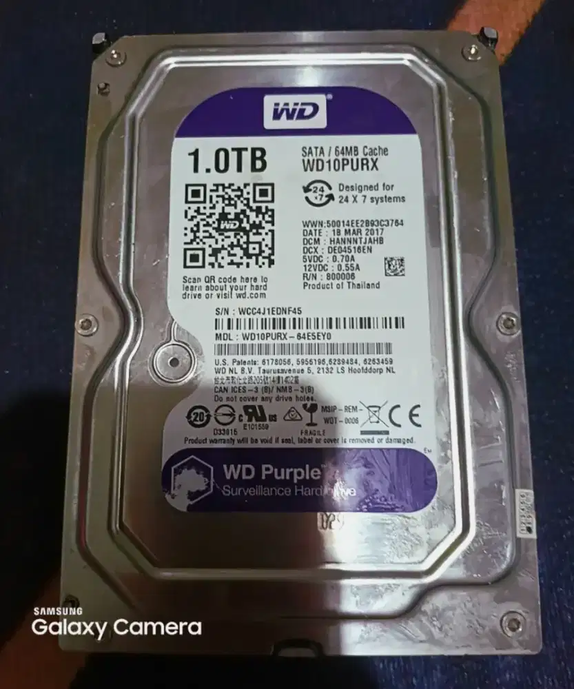 Hardisk 1TB komputer.
