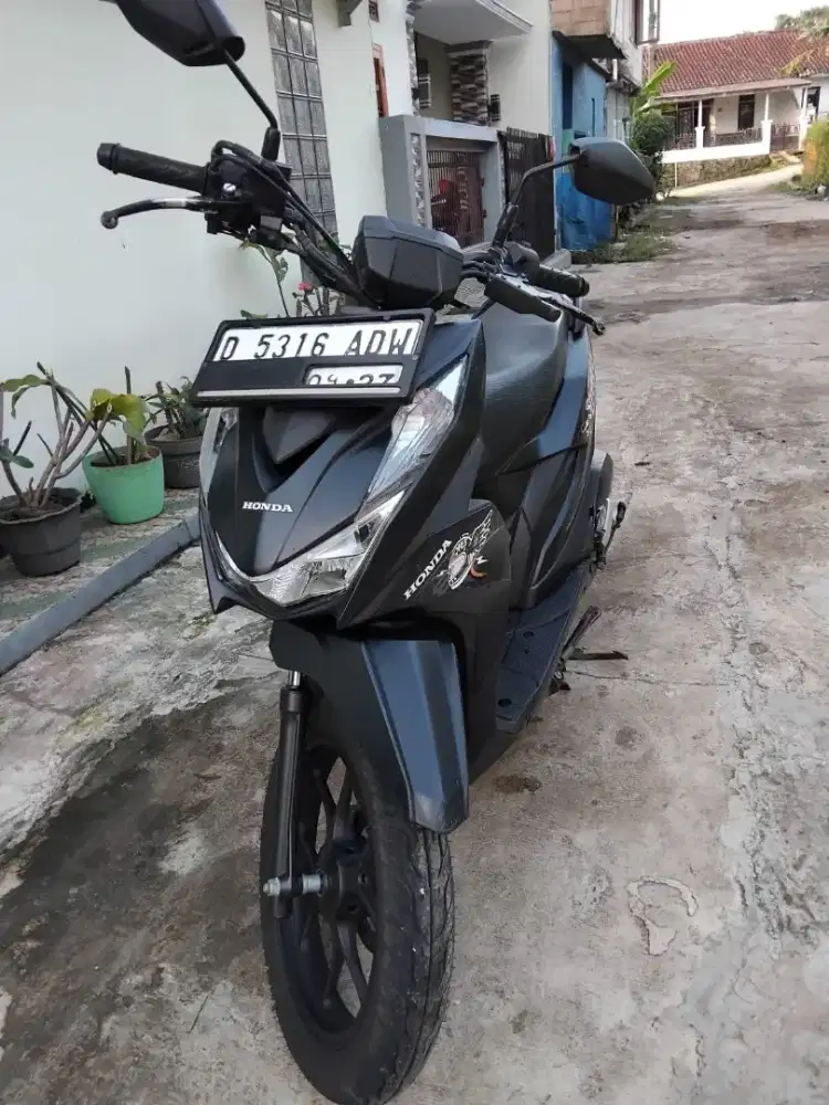 Honda beat street