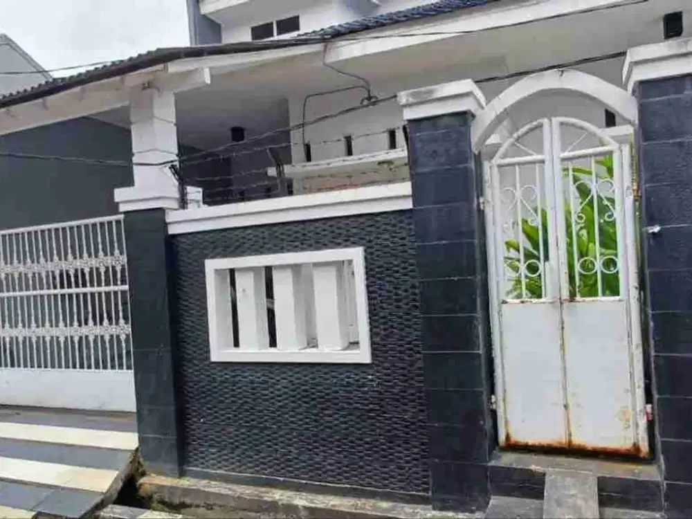 Rumah 1 ¹/² lantai di pondok cipta bintara bekasi barat