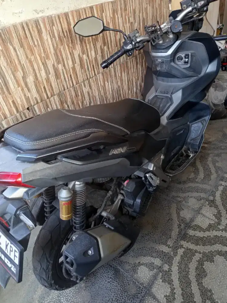 Dijual motor Hoda ADV second harga nego, lengkap surat, body bagus,