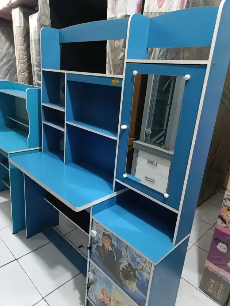 Meja belajar modren