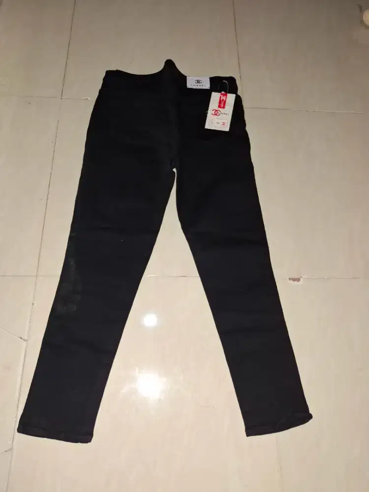 Celana panjang bahan jeans