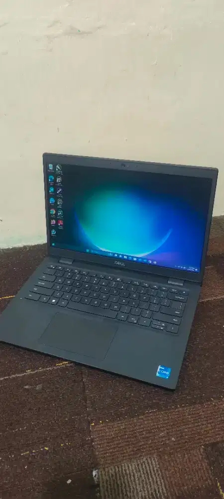 laptop Dell Core i5 gen11 Ram 8GB SSD 256GB VGA Intel iRis 3.9jt