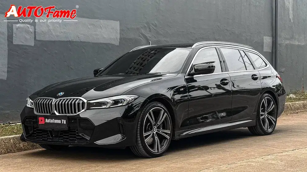 BMW 330i G21 Touring Wagon NIK 2024 Black Sapphire On Red