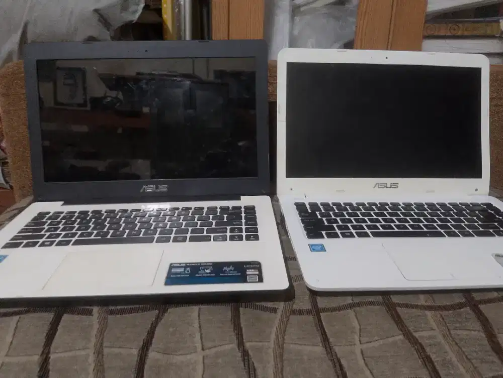 2 unit laptop Asus