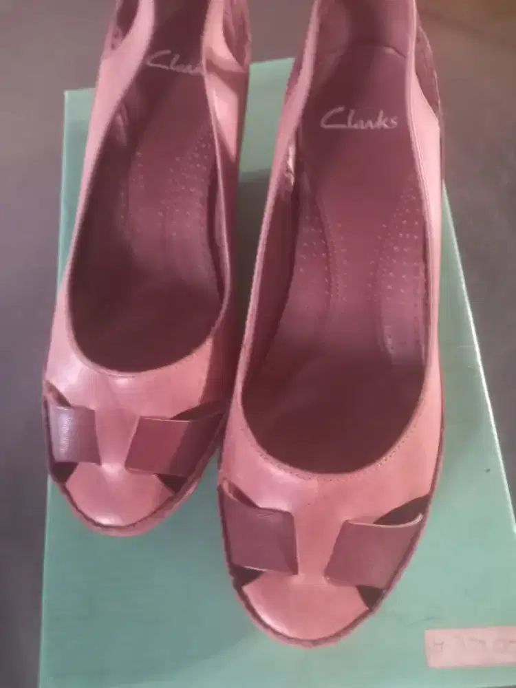 Sepatu Clarks Original utk wanita