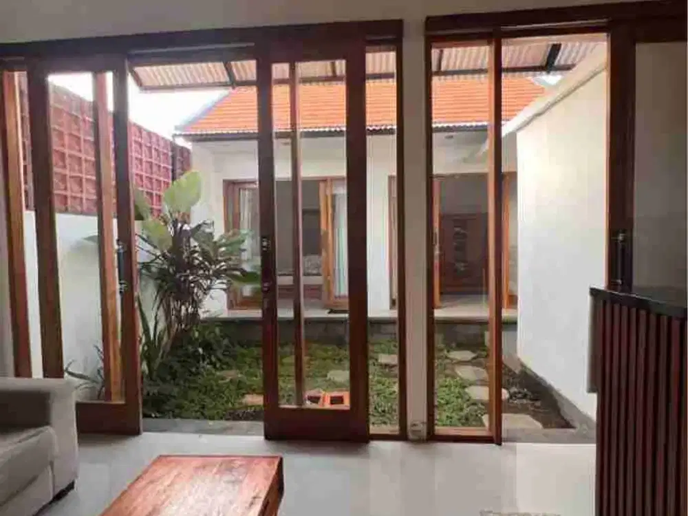 Di jual rumah semi villa  jalan Pulau Moyo , Pedungan , Denpasar, Bali