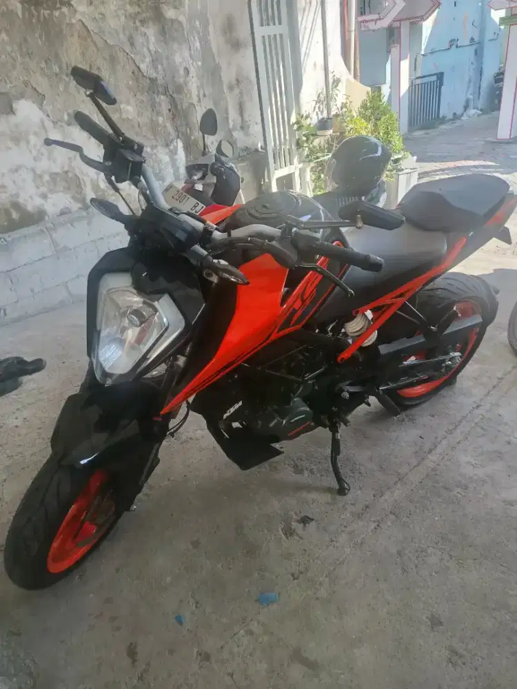 KTM DUKE 200 2022