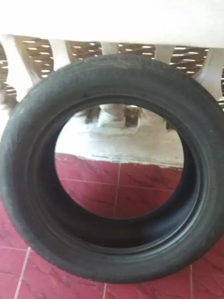 Ban DUNLOP Second 235/55 R 17
