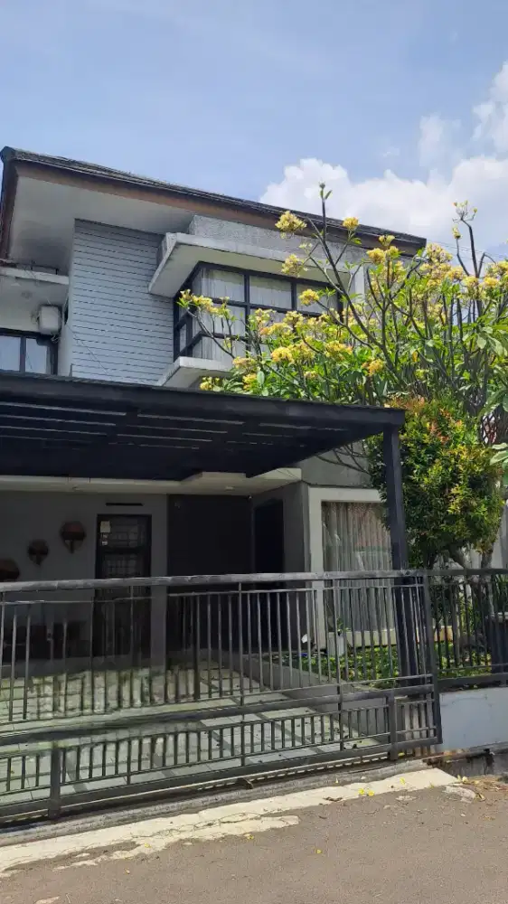 Rumah minimalis siap huni dekat Griya Buah Batu Cijagra