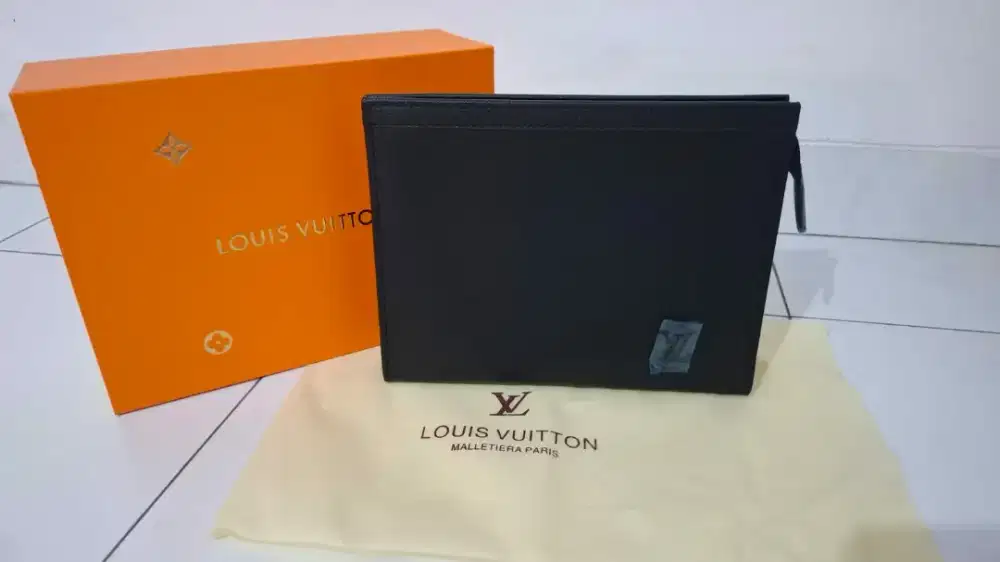 Clutch LV TAIGA BLACK For Men FULLSET BOX RECEIPT DUSTBAG KOMPLIT