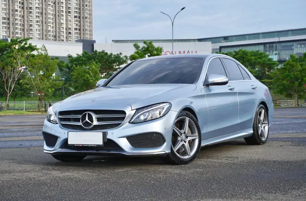 Mercedes Benz C250 W205 AMG 2015 / 2016 Silver Antik Best Deal DP Low
