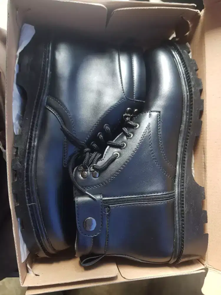Jual sepatu security