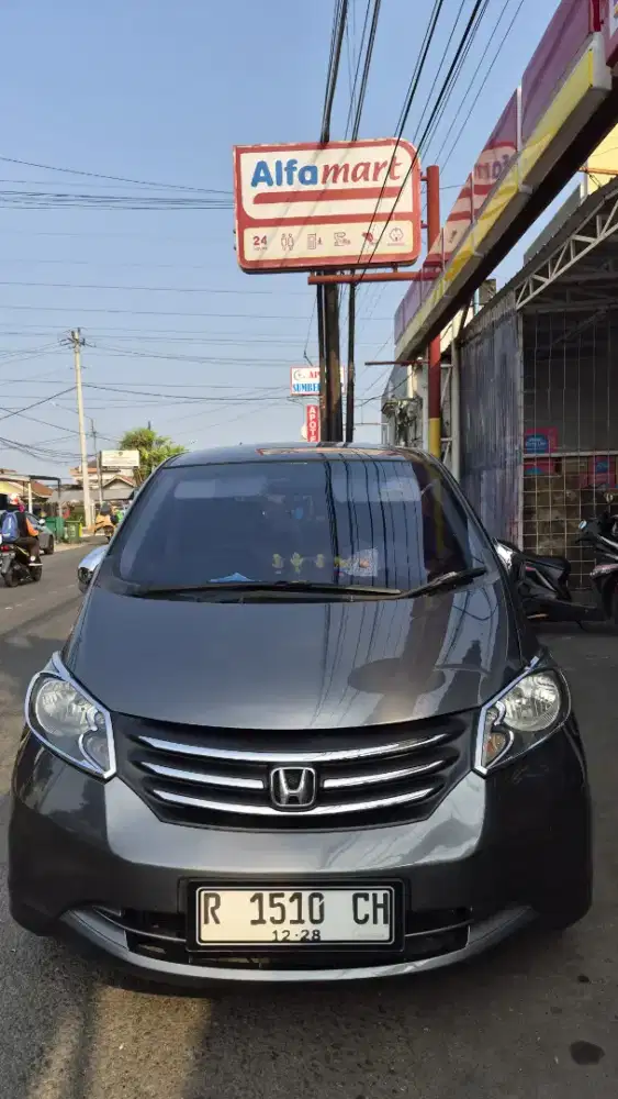 Honda Freed 1.5 E PSD Matic 2012 - Abu Metalik, Terawat & Siap Pakai