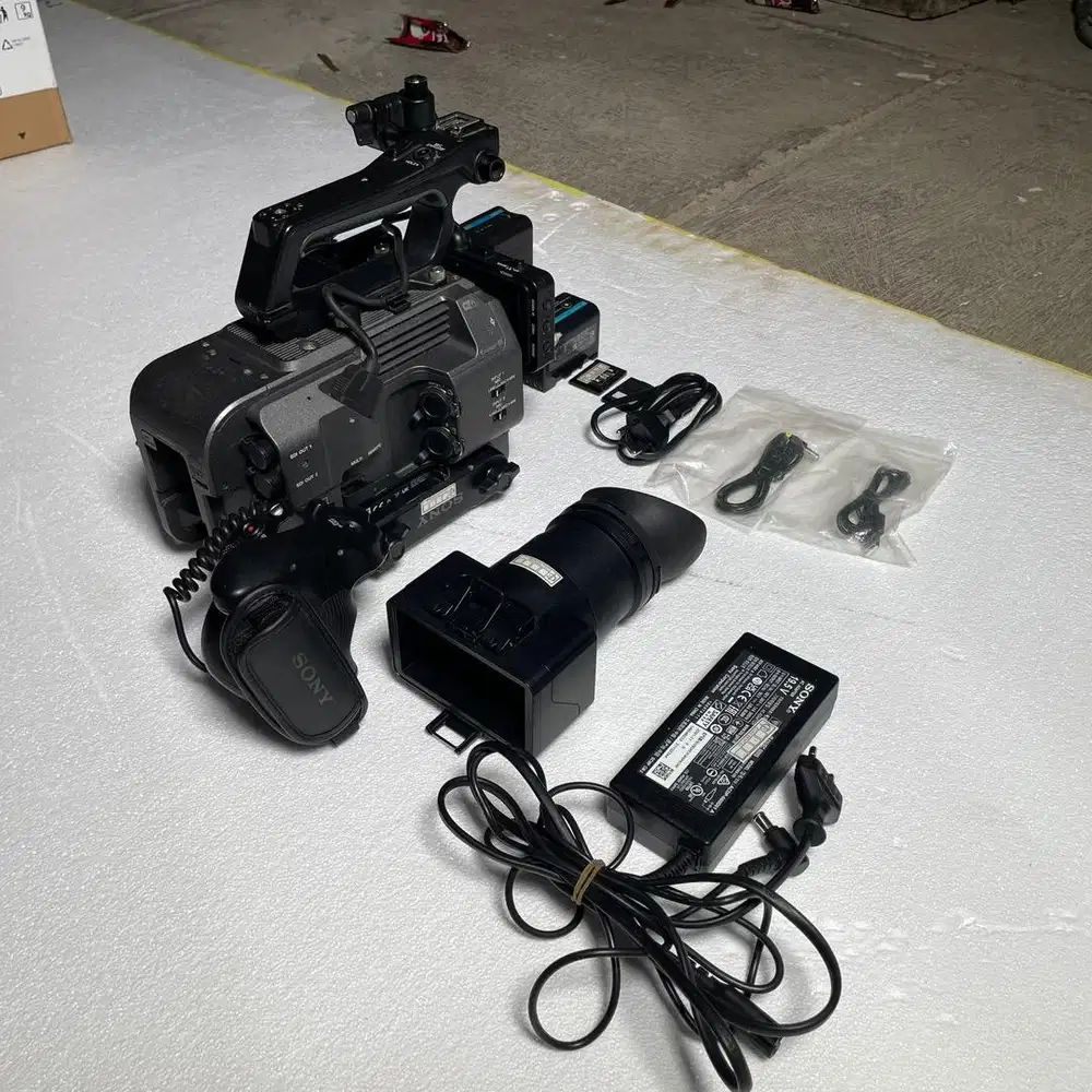 DIJUAL CAMERA FX9