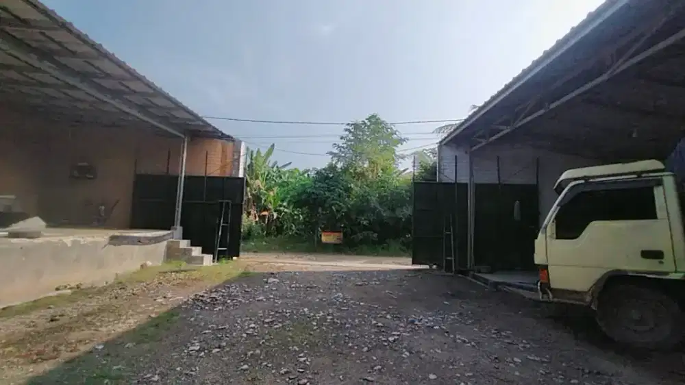 Dijual Gudang didalamnya sudah ada rumah siap huni (maps Barasa galon)