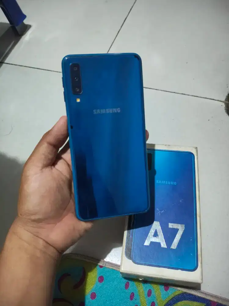 SAMSUNG A7 2018 Ram 4/64gb Fullset Resmi