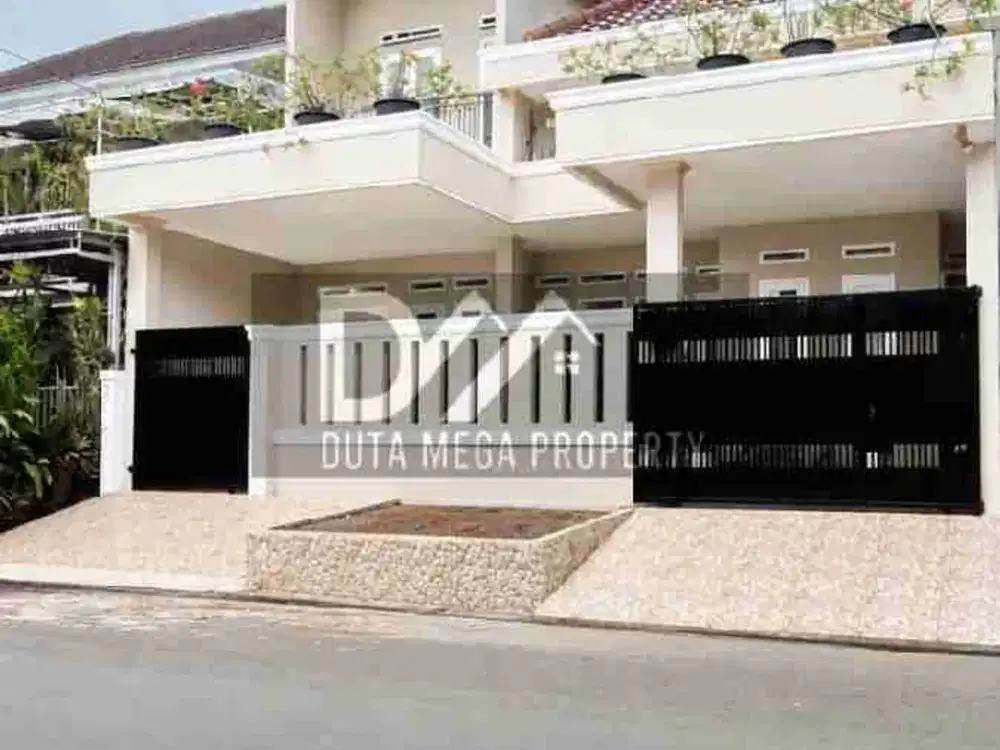 Dijual Cepat Rumah Mewah Secondary Rapi Terawat di Cluster Boulevard Graha Raya