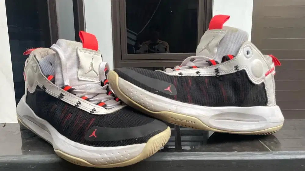 jordan jumpman platinum