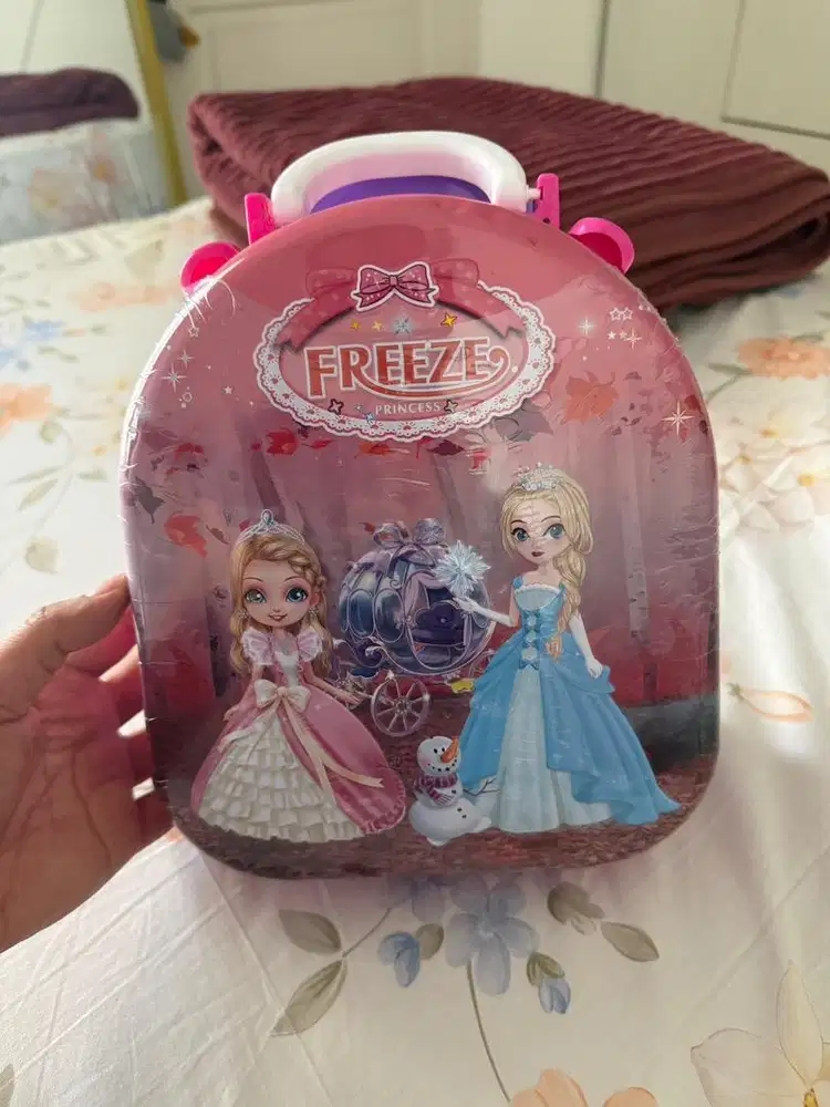 Mainan anak perempuan salon salonan meja rias