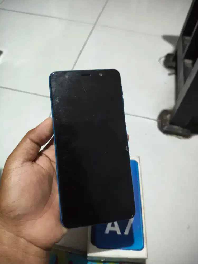 Dijual Samsung A7 4/64gb Fullset
