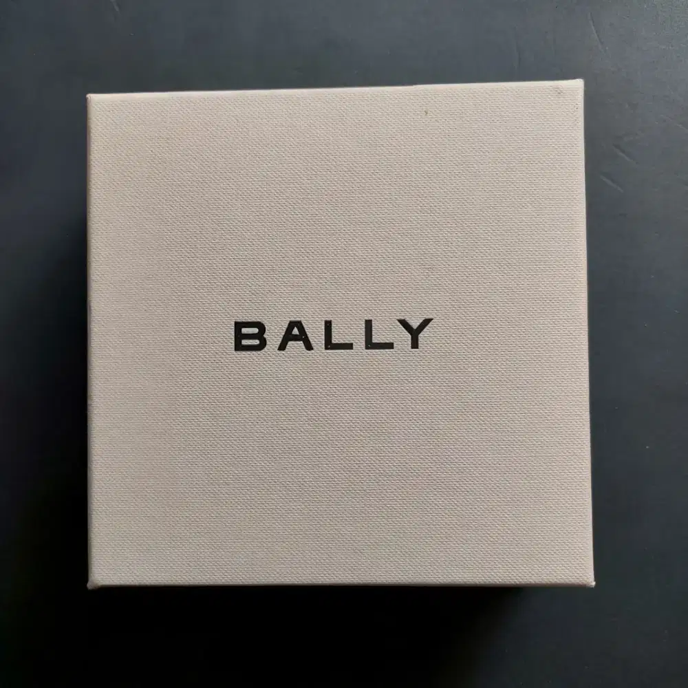 BALLY PENNANT BIFOLD WALLET TPU DESSERT AUTHENTIC