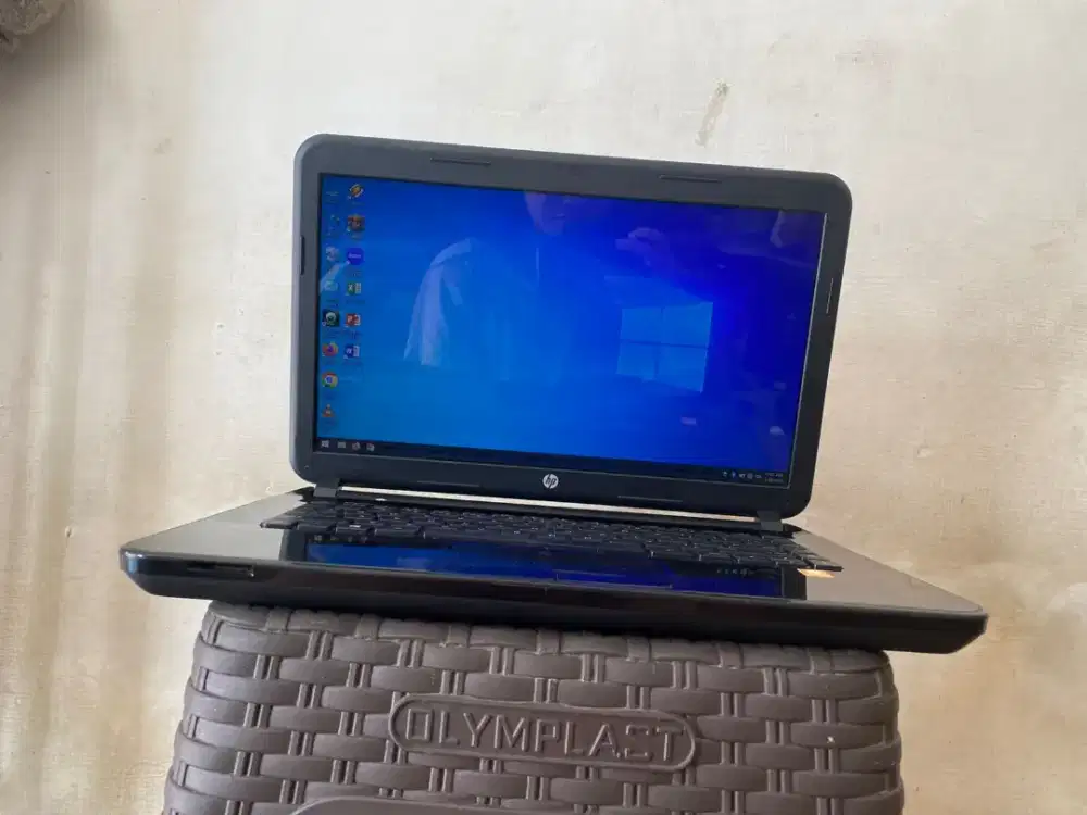 JUAL LAPTOP HP 14 AMD E1-2100 APU RAM2GB HDD320GB BERGARSNI, BISA NEGO