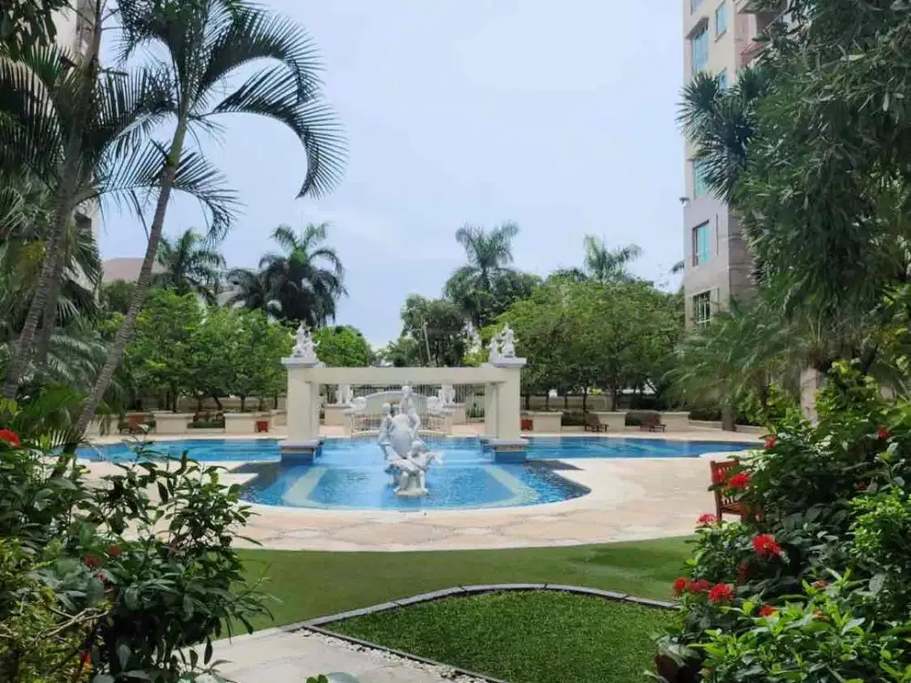 asri. luas. bisa. bikin. 2. kt.    full. fasilitas.   ada. squash. tenis. 3 pool.  private. entrance.