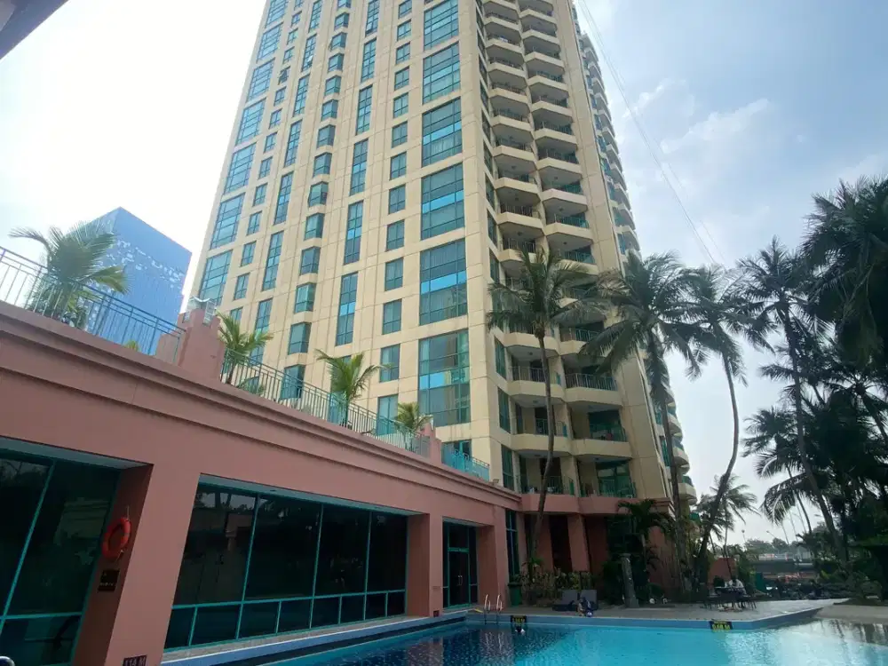 Casablanca.  studio. full. fasilitas.   tenis.  ada.   spa.   bathtub.   ada. kolam. renang