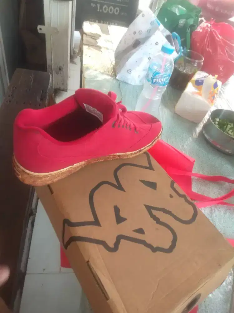 Sepatu asli Kappa italia