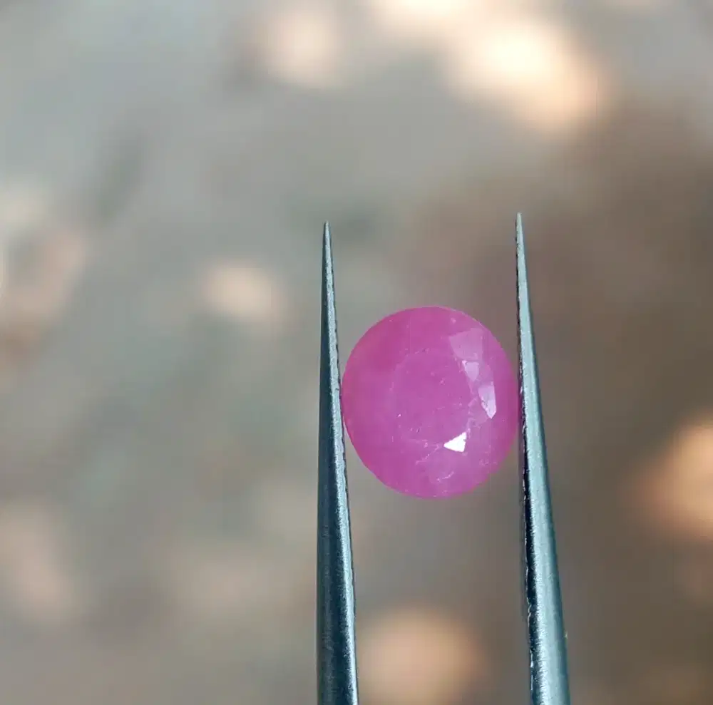Ruby burma sertifikat besar