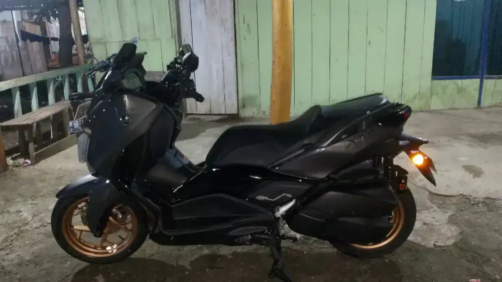 Xmax Tech 250 cc 2025