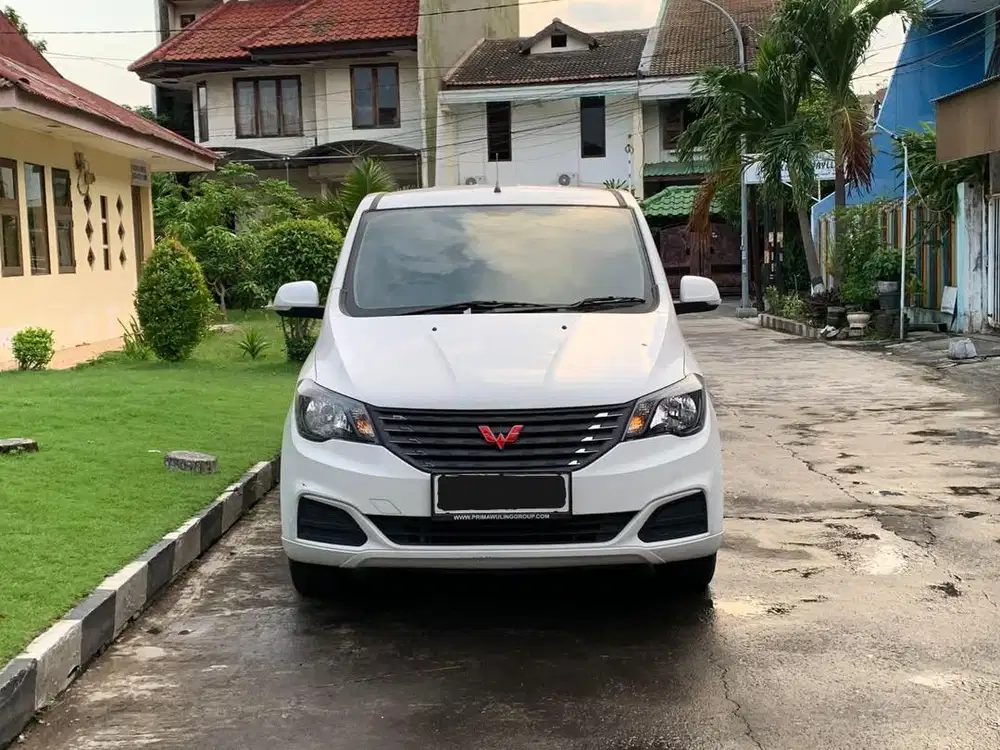 Wuling Confero 1.5 DB Manual 2024 PMK 2025 Putih Facelift Plat B