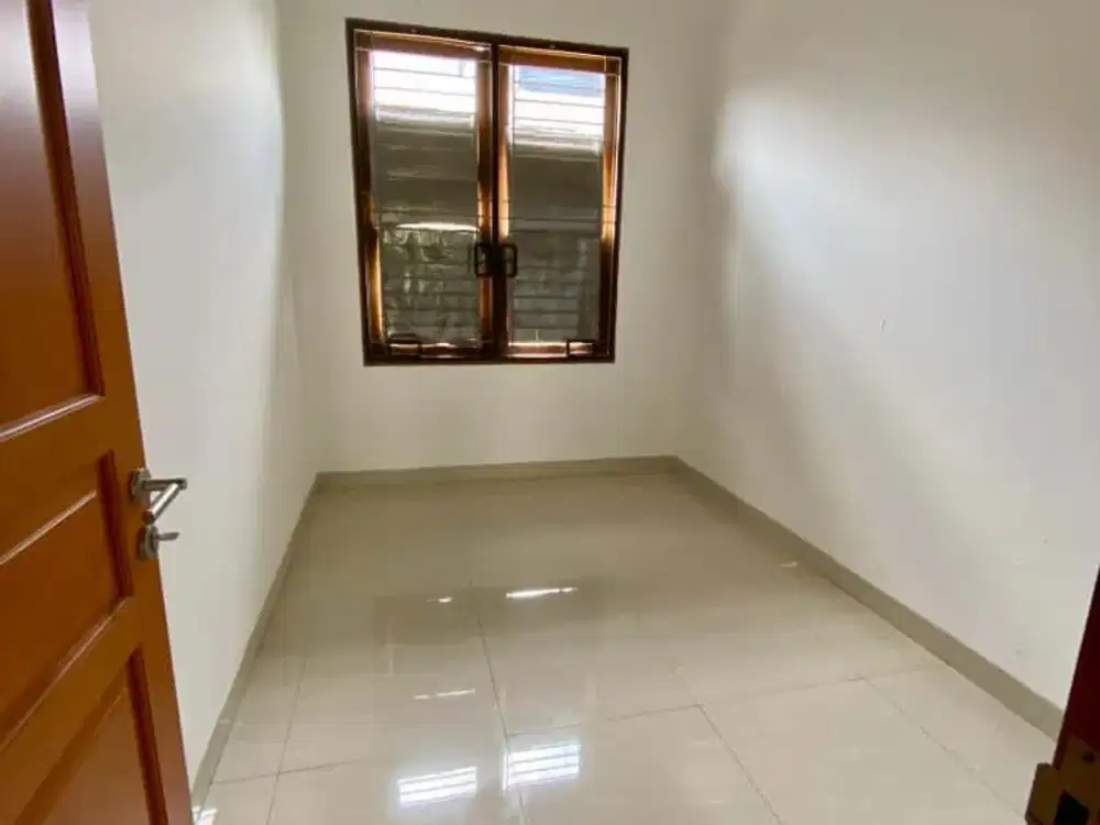 Dijual Rumah di Meruya Utara Kav DKI, Jakarat Barat