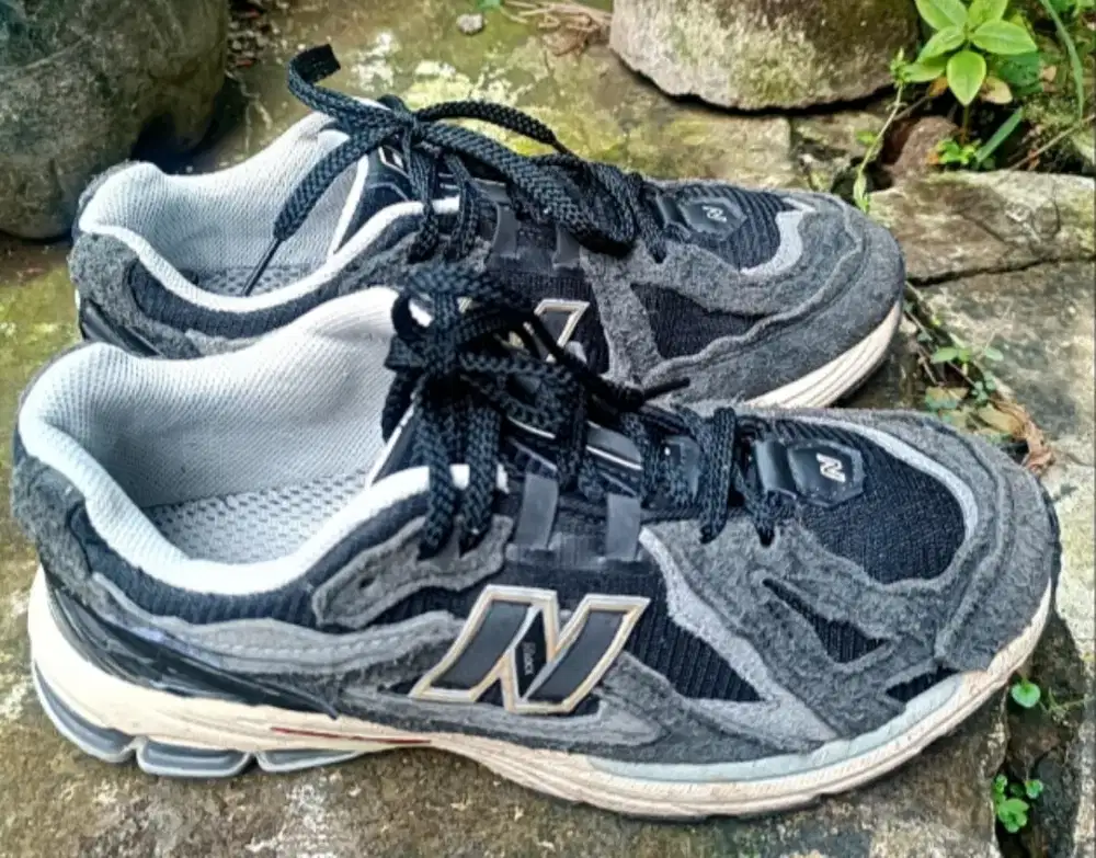 Sepatu Sneaker Pria