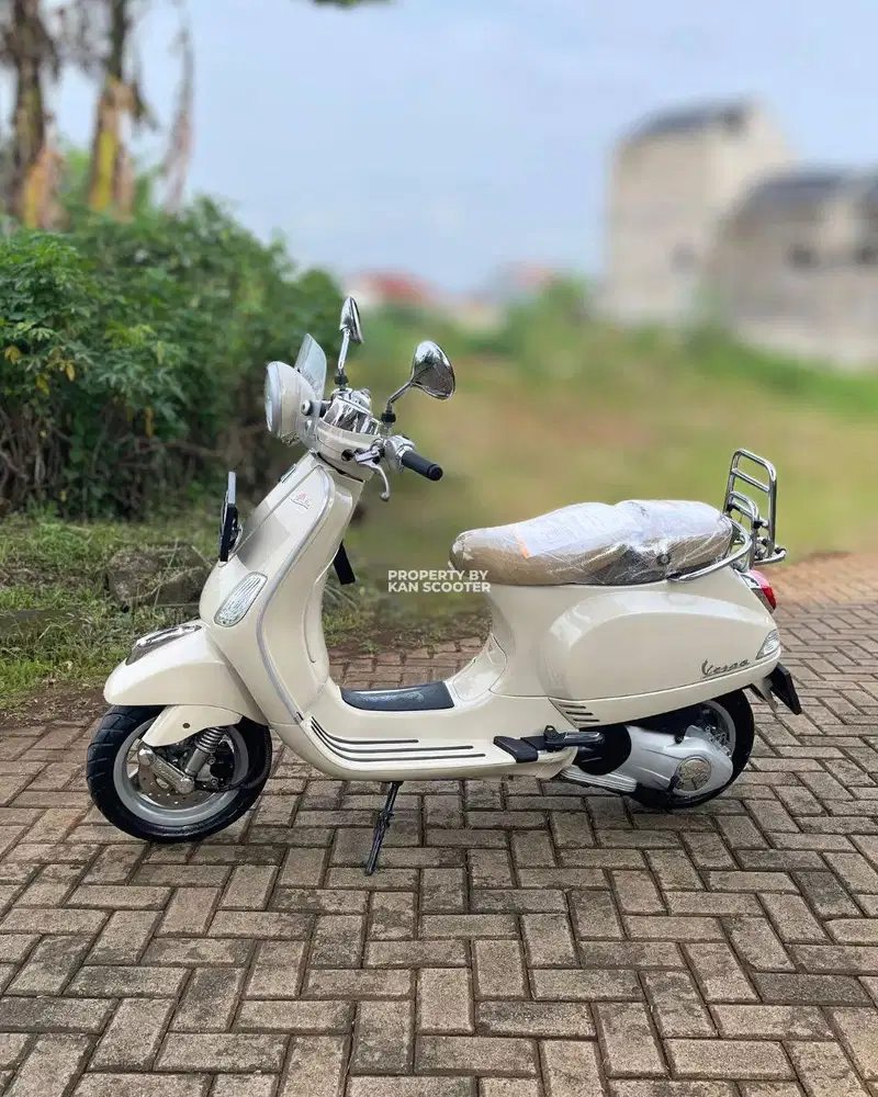 VESPA LXV 150 3V 2015 BERGARANSI