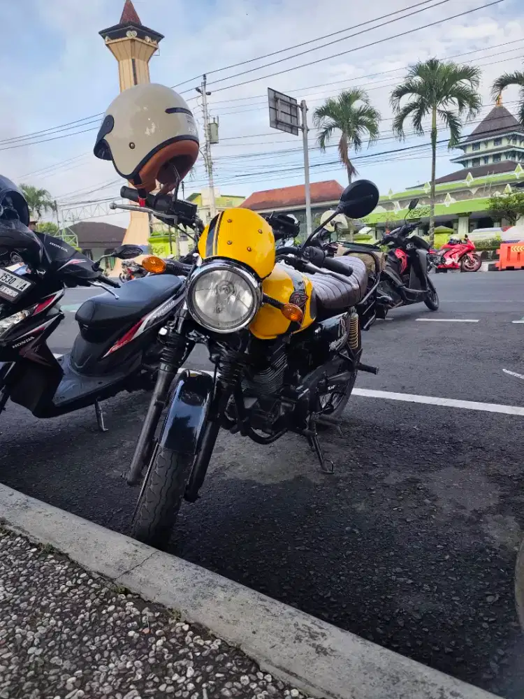 Jual Kawasaki W175 Cafe tahun 2019 istimewa