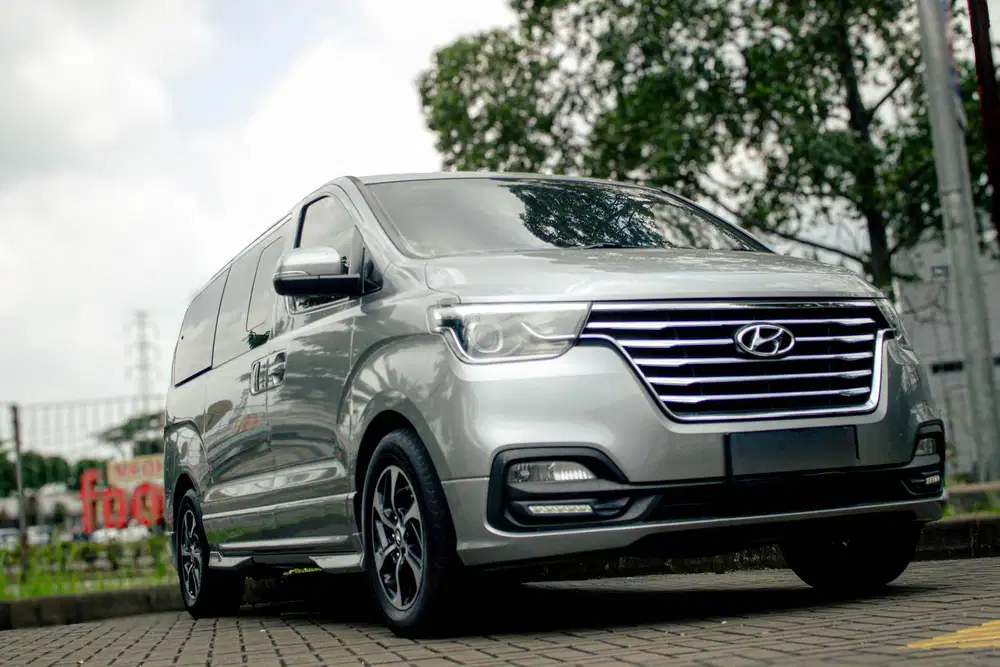 [LOW KM]HYUNDAI H1 Royale Diesel 2019