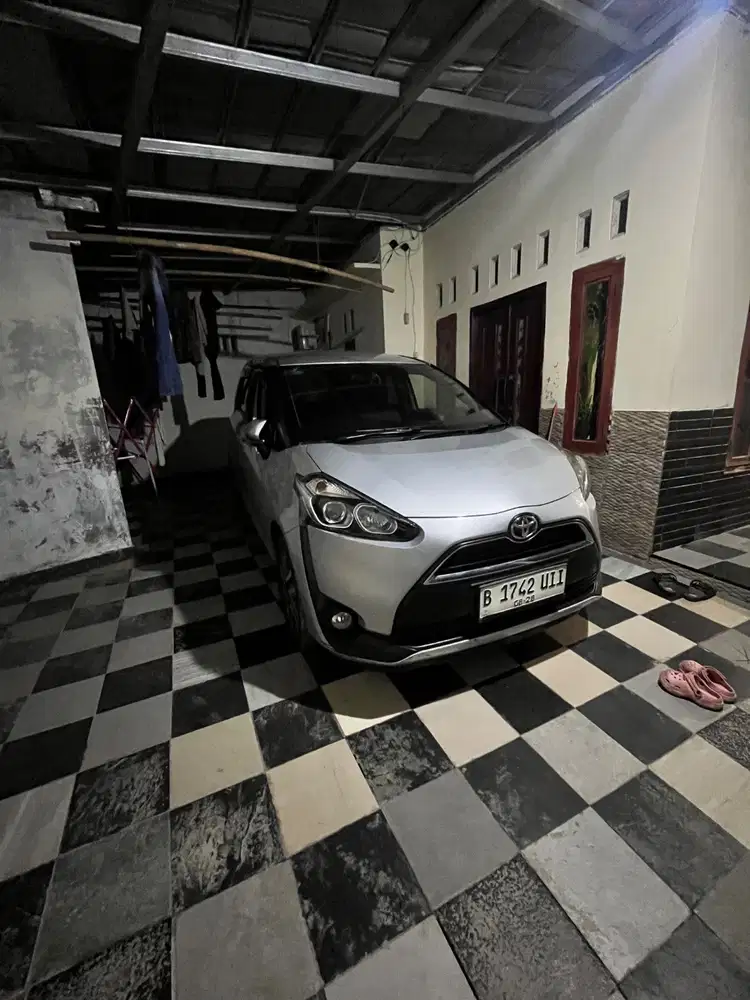 Jual Toyota Sienta 2016