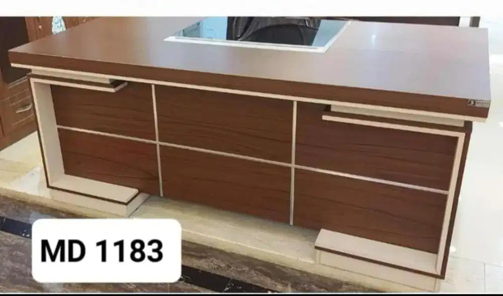 Meja Kerja Direktur Letter L Ukuran 180 CM